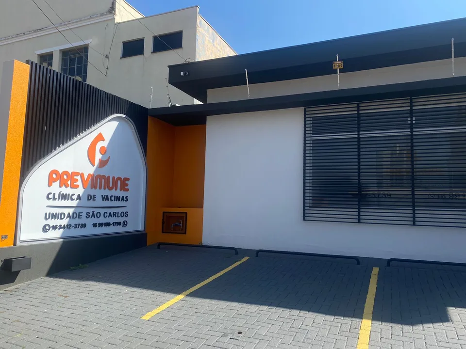Fachada com a identificação da Previmune São Carlos